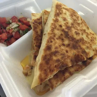 CHICKEN QUESADILLA