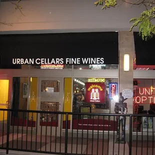 Storefront in Charles Plaza