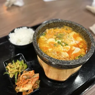 Soft tofu soup