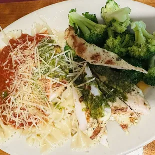 Grilled Chicken Pesto Pasta