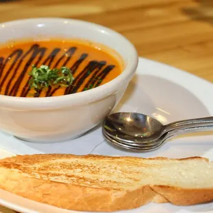 The House-made Soup of the Day was a Tomato Bisque served with a toasted baguette. #GOODSOUP