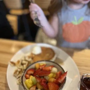 Kid&apos;s pancake with side of fruit