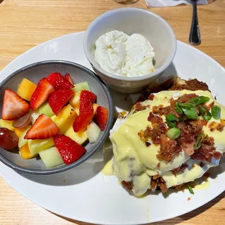 Chicken & Waffle Benedict