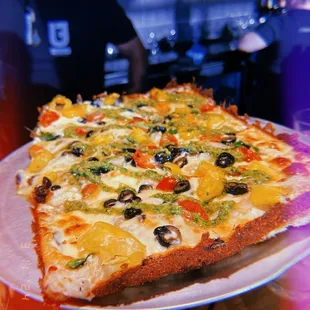 Veggies pizza / thick crust