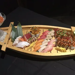 Treasure Chest Boat (for 3-4)