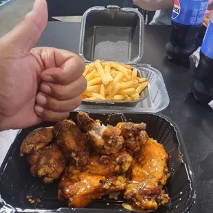 Huge thumbs up for the wings!
