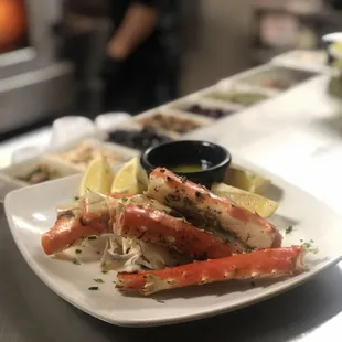 Crab Leg Appetizer (10 oz)