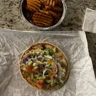 Beef n chicken gyro w/waffle fries