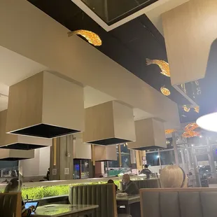 sushi and sashimi, interior