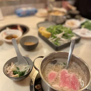 Hot pot boiling meat!