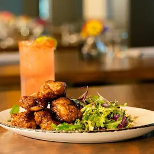 food, chicken wings and fried chicken, bbq wings, poultry, fried chicken wings, chicken, fried chicken, bbq chicken, chicken wings