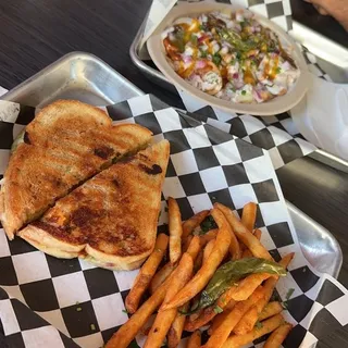 Bombay Masala Grilled Sandwich (Vegetarian)
