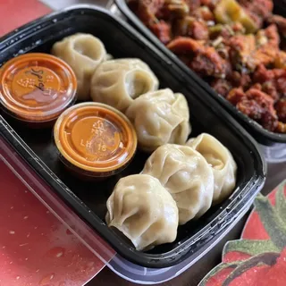 6 Piece Himali Vegetarian Paneer Momos