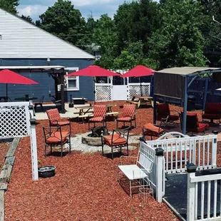 Urban Oasis outdoor area is perfect for kicking back with loved ones .