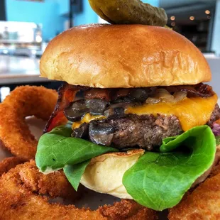Bacon Cheeseburger