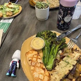 Grilled Sustainable Salmon