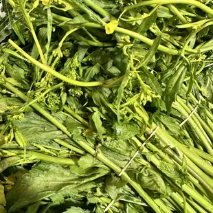We cook fresh Saag for you! It can be vegan upon request #freshfood #saag #punjabifood