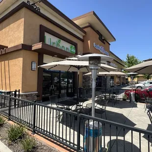 5/21/24 Exterior, entrance &amp; outside seating.