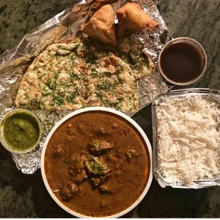 Lamb Rogan Josh, Garlic naan ,Samosa with Basmati Rice!!