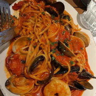 Nantucket Seafood Pasta