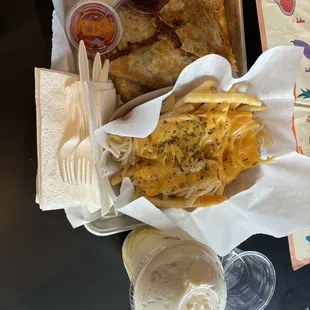 Quesadilla beef, Skillet Fries Urban Honey
