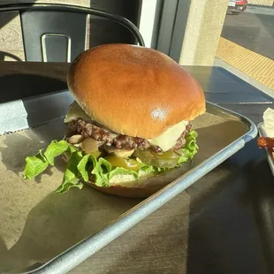 Oh so hot burger with my request of one patty only