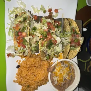 Tres Tacos with ground beef