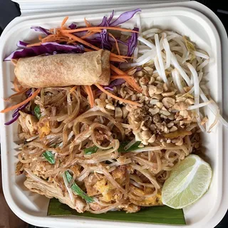 Chicken Classic Pad Thai