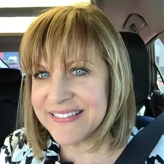 Cindy R.