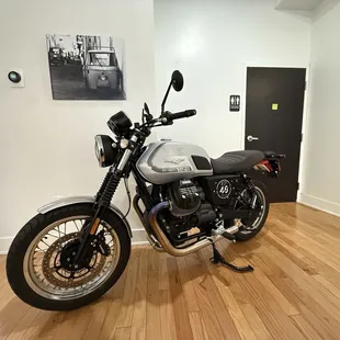 interior, oysters and mussels