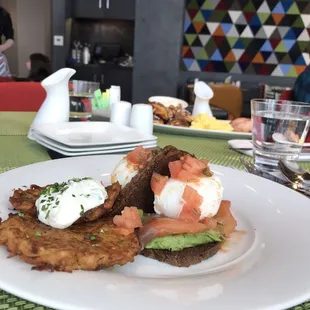 Salmon avocado with poached egg