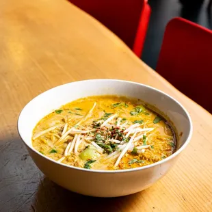 COCONUT CURRY PHO