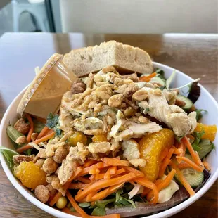 Crunchy Peanut Salad