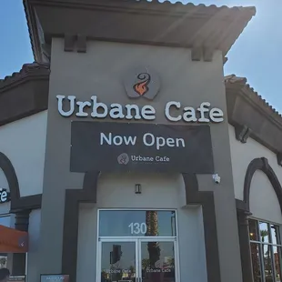 Front entrance. Imagine where Peg's near Sunset Station is, but the next building over.