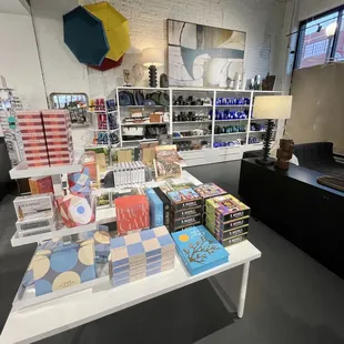 Men&apos;s bath and body, games and gifts