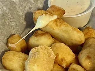 Lakehouse Bar & Restaurant