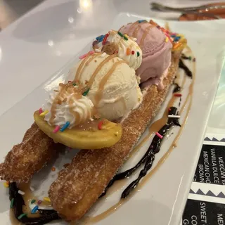 CHURRO BANANA SPLIT