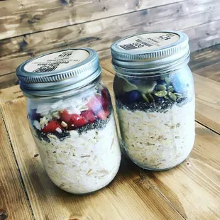 Overnight oats with different flavors