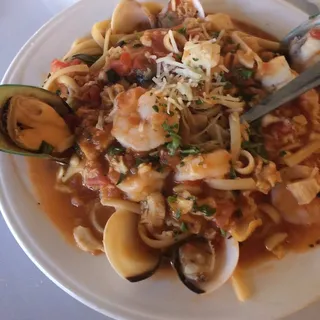 Linguini Pescadora