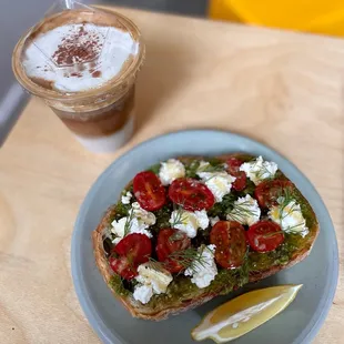 Tomato ricotta pesto toast with dill