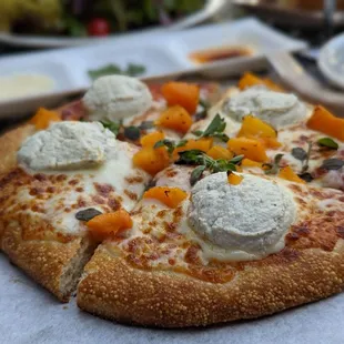 Butternut squash and ricotta pizza