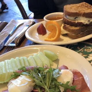 Egg White & Spinach Breakfast Panini