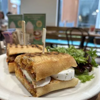 Caprese Sandwich