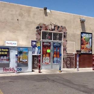 Entrance to market.
