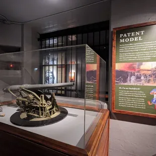 Model of the 14&quot; disappearing cannon