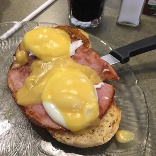 Eggs Benedict