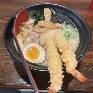 37. Tonkotsu &amp; Shrimp Combo Ramen