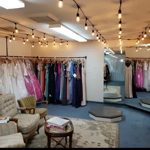 Formal dess and suit boutique