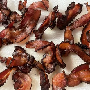Fresh cooked peppered bacon from Usinger&apos;s.