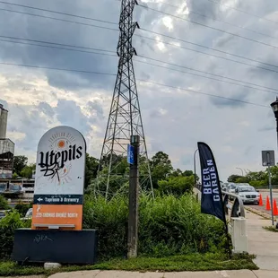 Sign. You can apply on this street when there's a live event and the brewery doesn't have any parking.